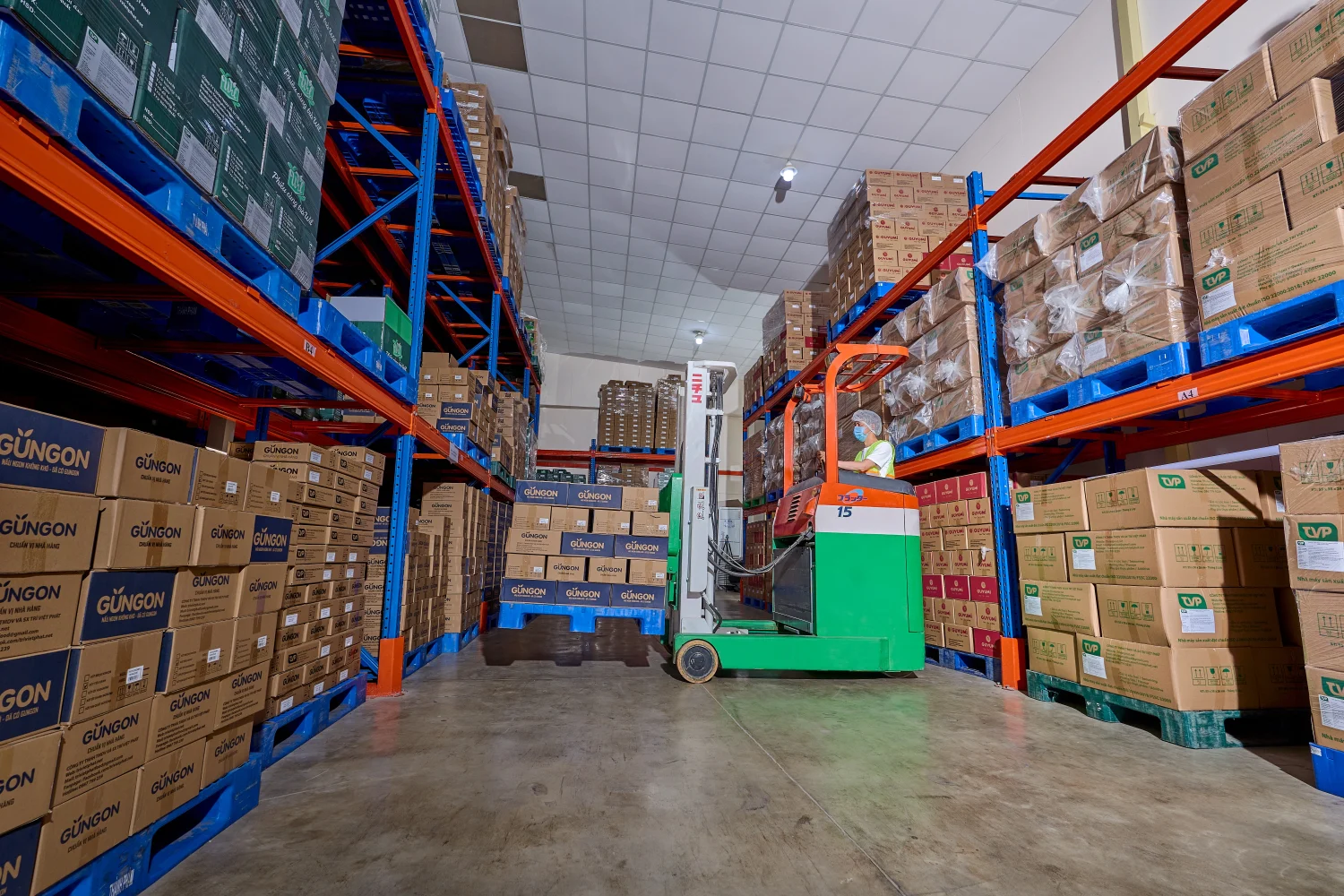 Năng lực xuất khẩu và phân phối mạnh